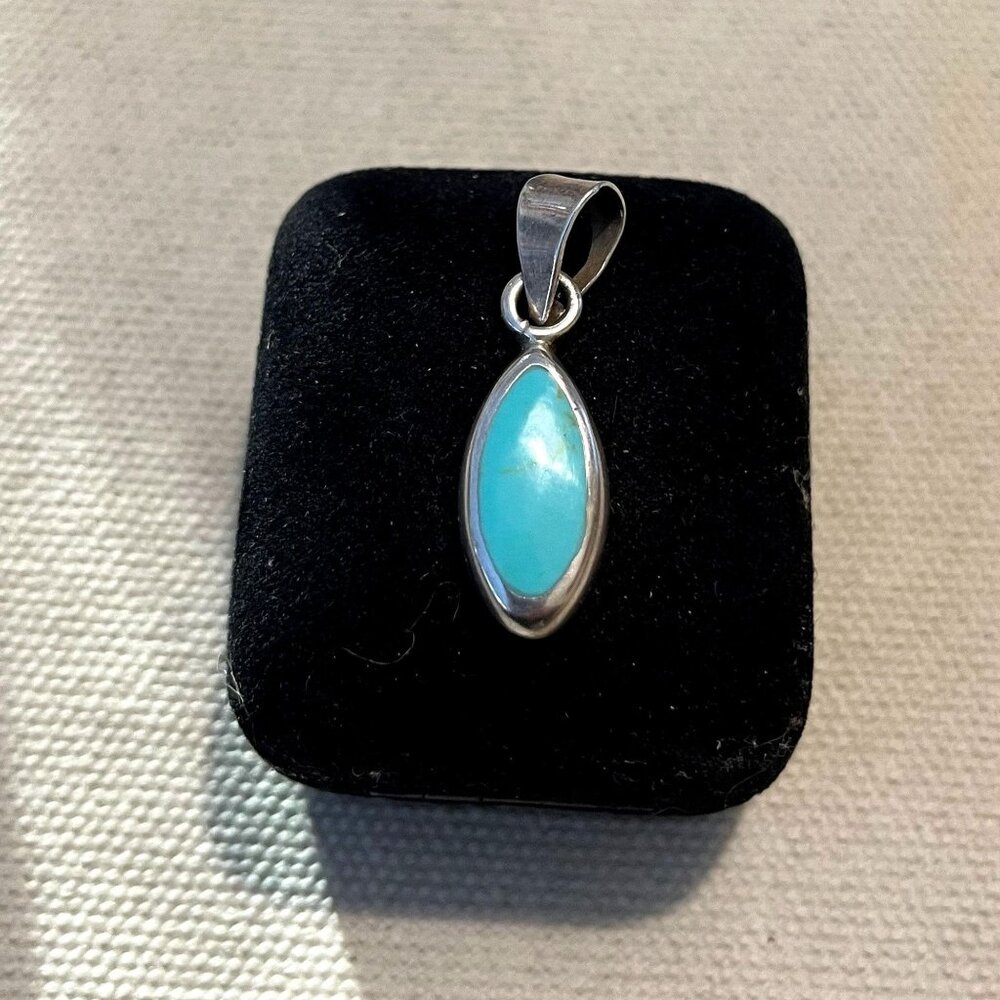 Teardrop Mexico 925 Silver and Turquoise Pendant